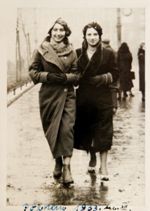 Fira Melamedzon (the one on the left) with a friend on Freedom Square, Poznan, December 1933