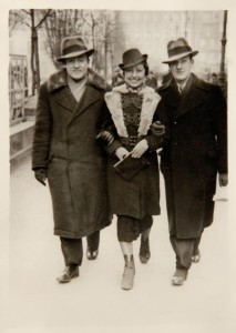 Adek Lewin, Fira Melamedzon and Jozio Lustig on Freedom Square, Bazar Hotel seen in the background. Poznan, 17 of January 1937