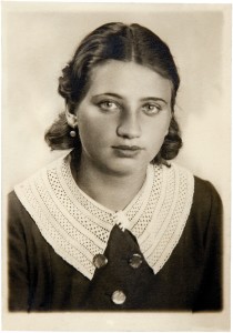 Genia Kluzowna, Fira’s friend since school time. The first half of the 1930s